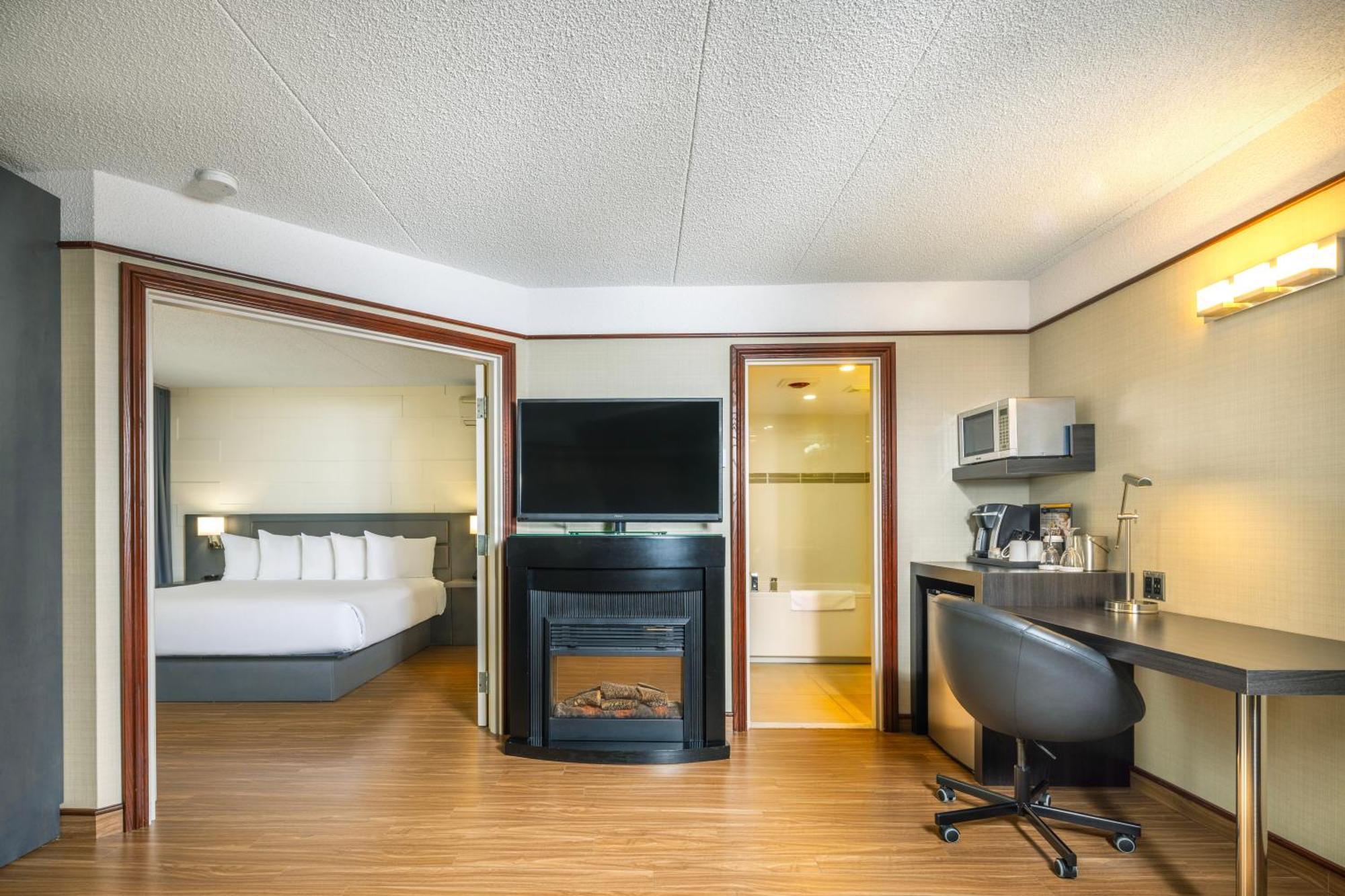 Les Suites De Laviolette Ascend Hotel Collection Trois-Rivieres Exterior foto