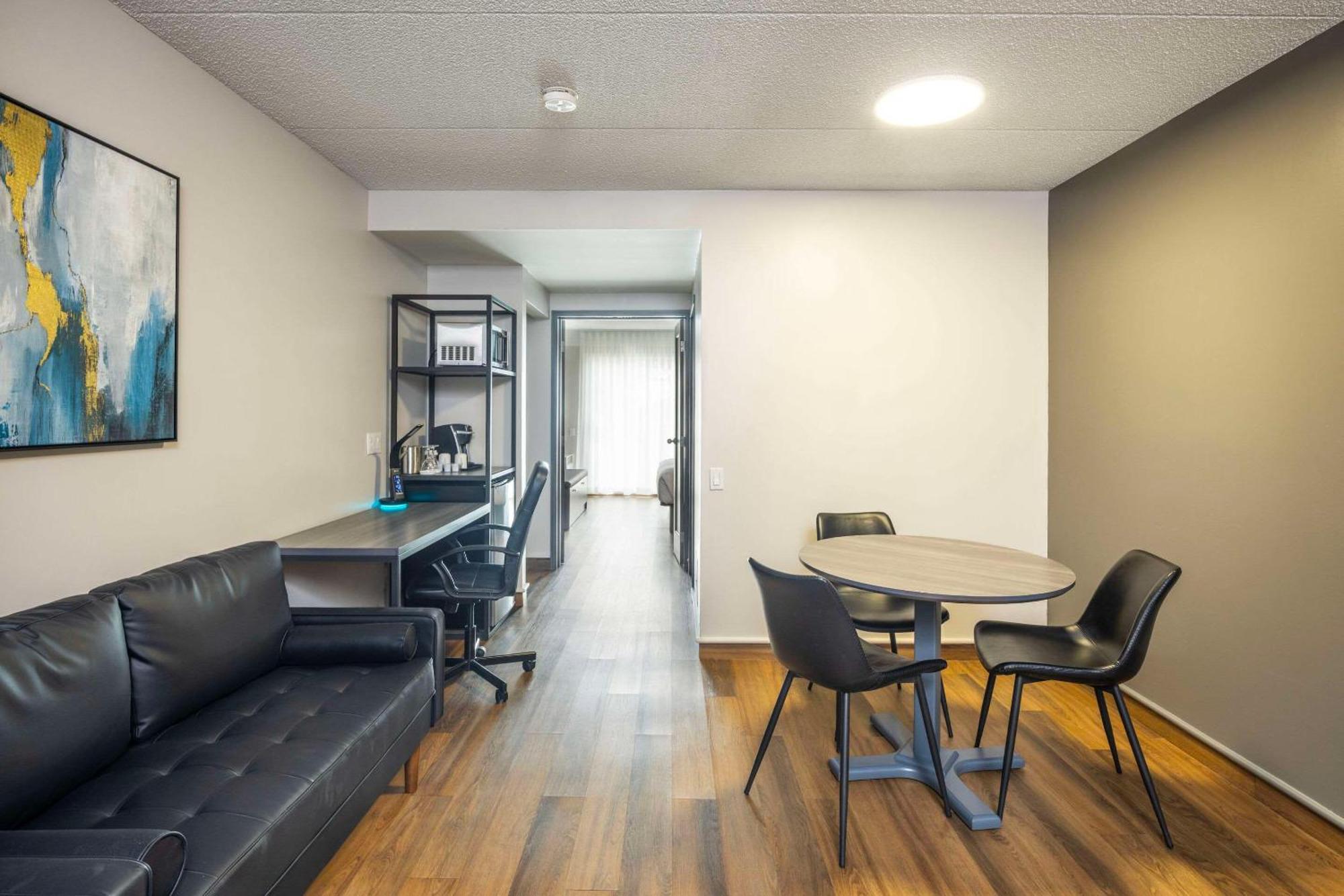 Les Suites De Laviolette Ascend Hotel Collection Trois-Rivieres Exterior foto