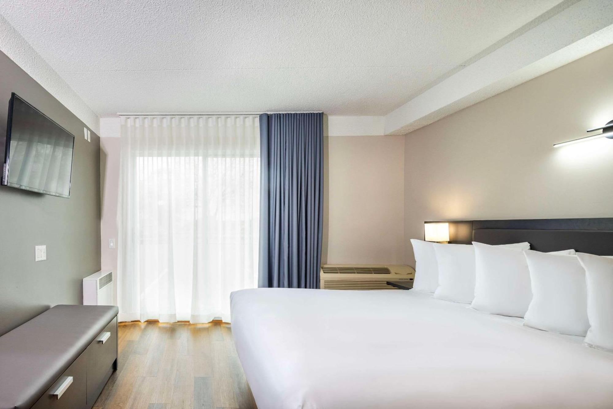 Les Suites De Laviolette Ascend Hotel Collection Trois-Rivieres Exterior foto