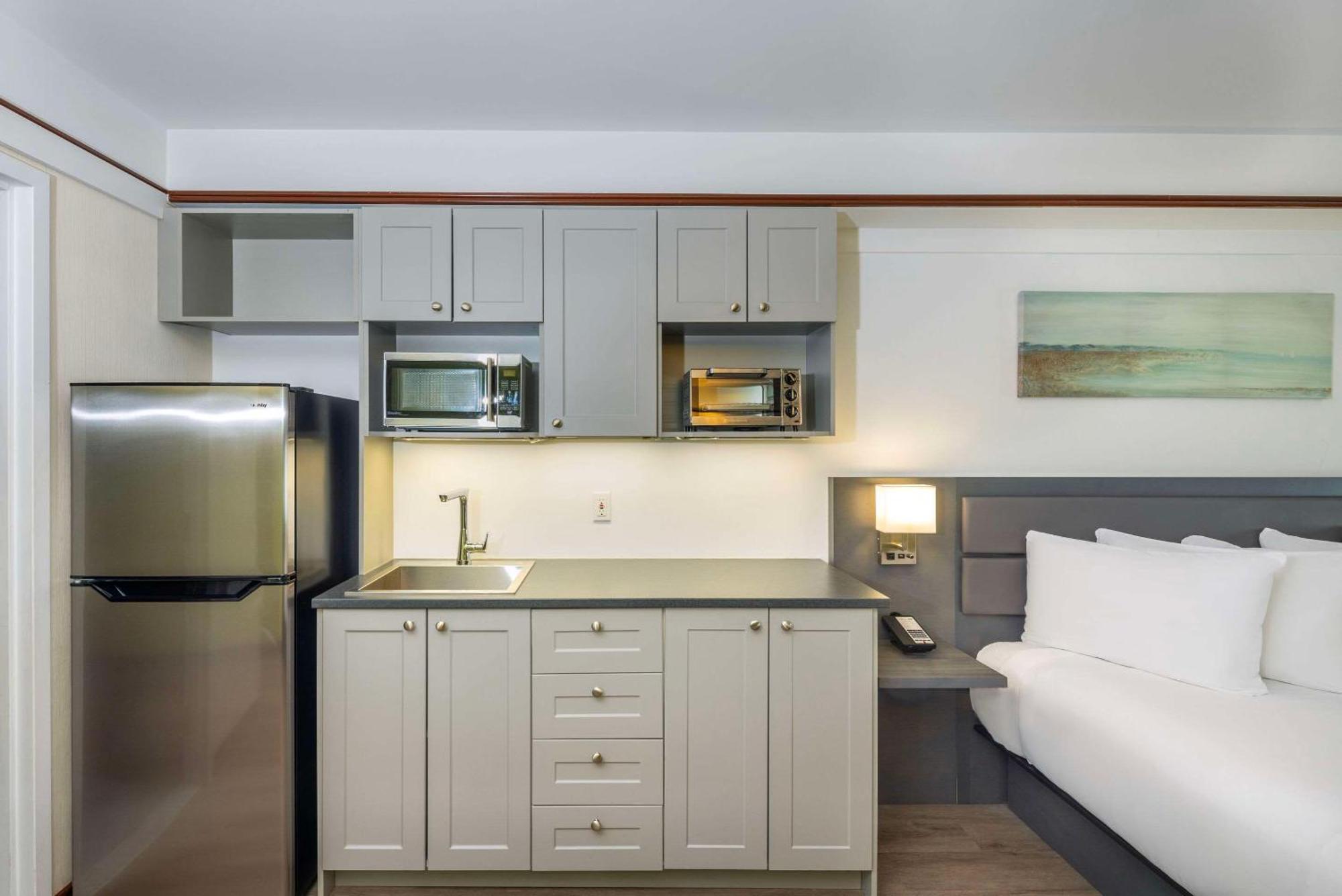 Les Suites De Laviolette Ascend Hotel Collection Trois-Rivieres Exterior foto